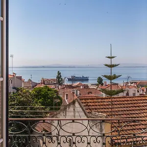 Appartement Amazing River View In Historical, Lissabon